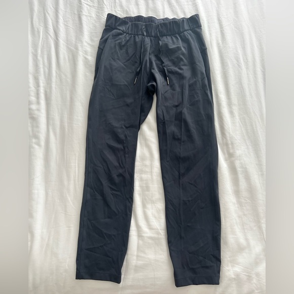Lululemon Gray Joggers size 6 - Picture 1 of 5